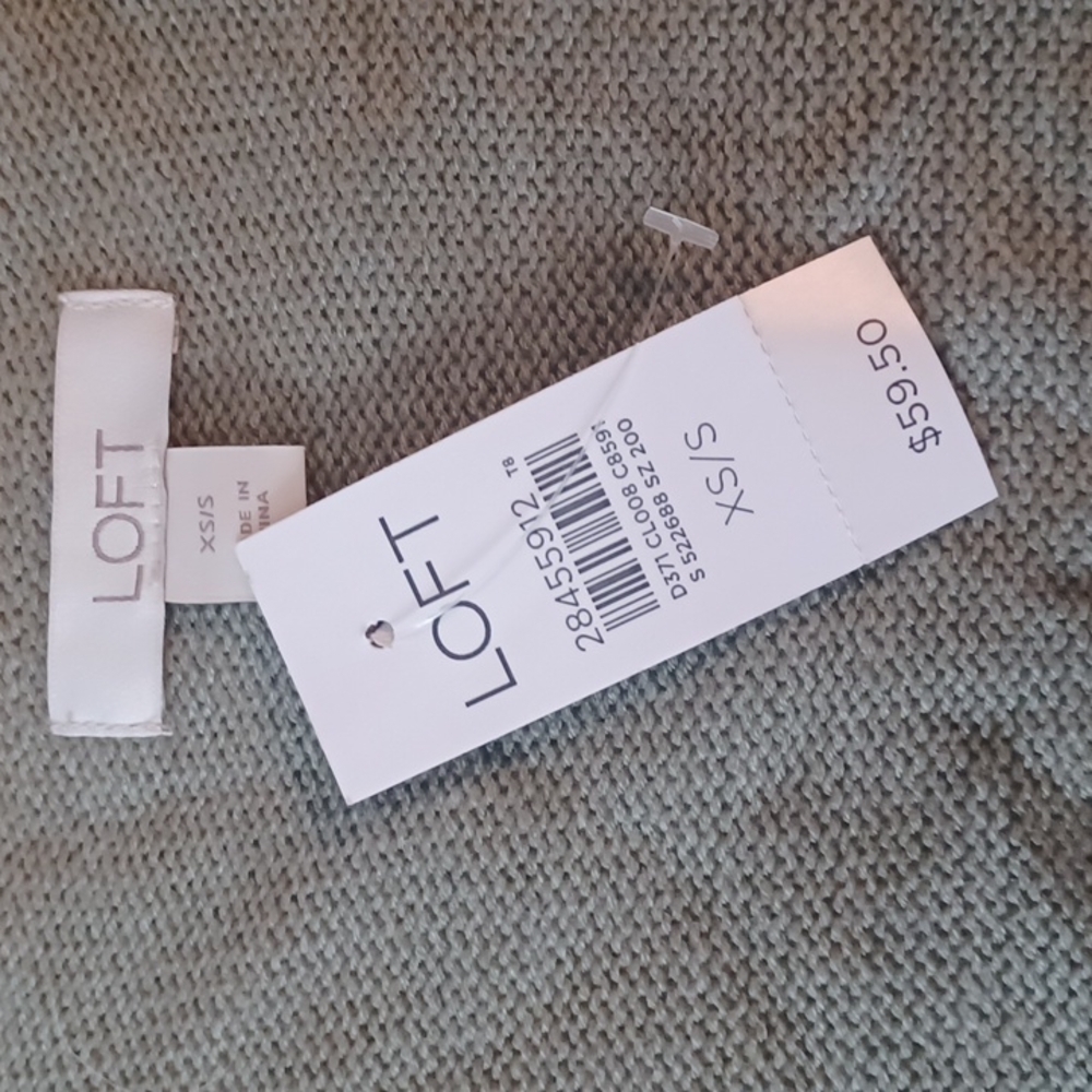 NWT Loft light green oversized poncho/ sweater. Size xs/s.See measurements. - Picture 6 of 10